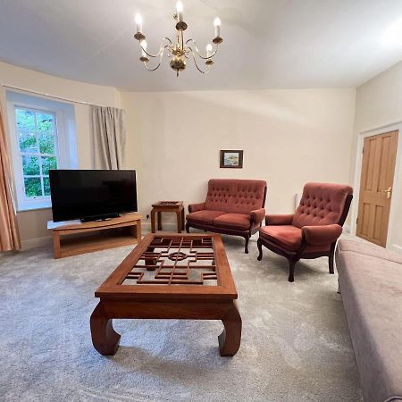 Spacious Flat Sleeps 8 Near Princes Street Edinburgh Bagian luar foto