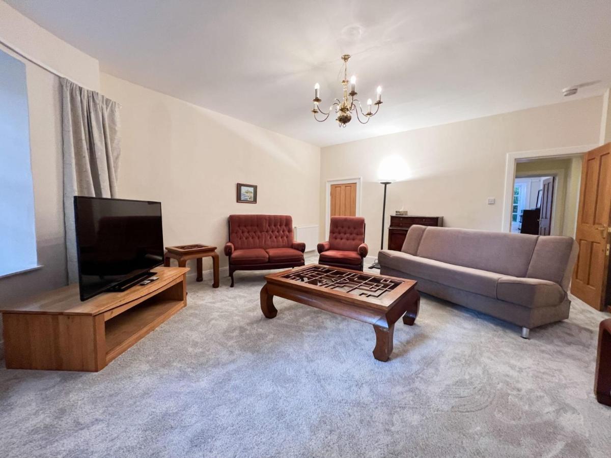Spacious Flat Sleeps 8 Near Princes Street Edinburgh Bagian luar foto