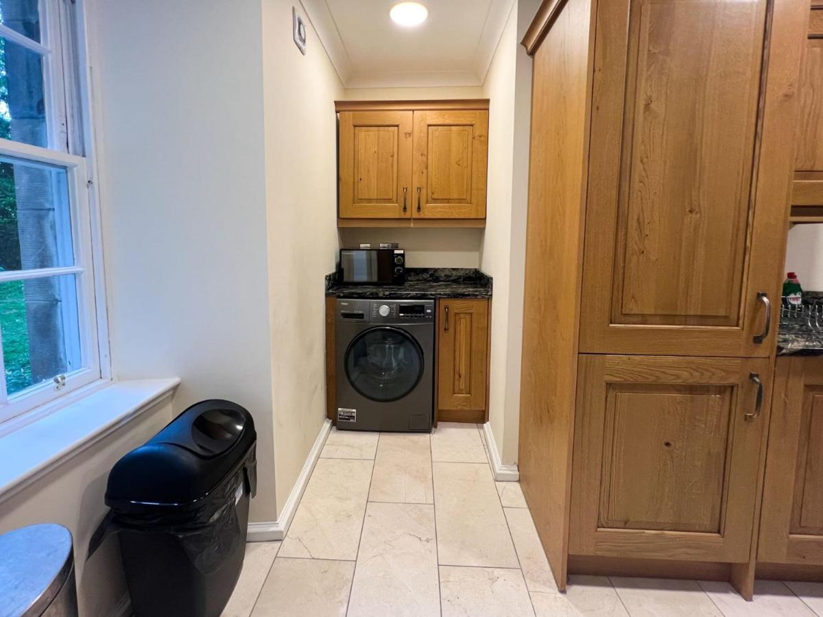 Spacious Flat Sleeps 8 Near Princes Street Edinburgh Bagian luar foto